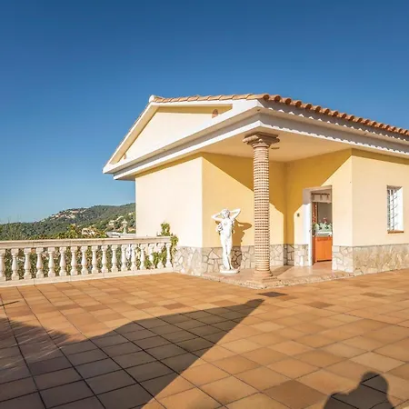 Beach Front Home In Lloret De Mar *