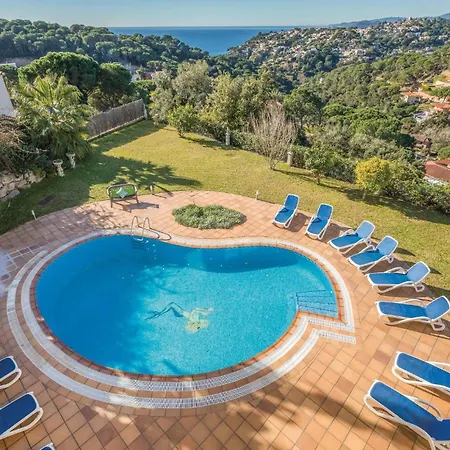 Beach Front Home In Lloret De Mar יורט דה מאר